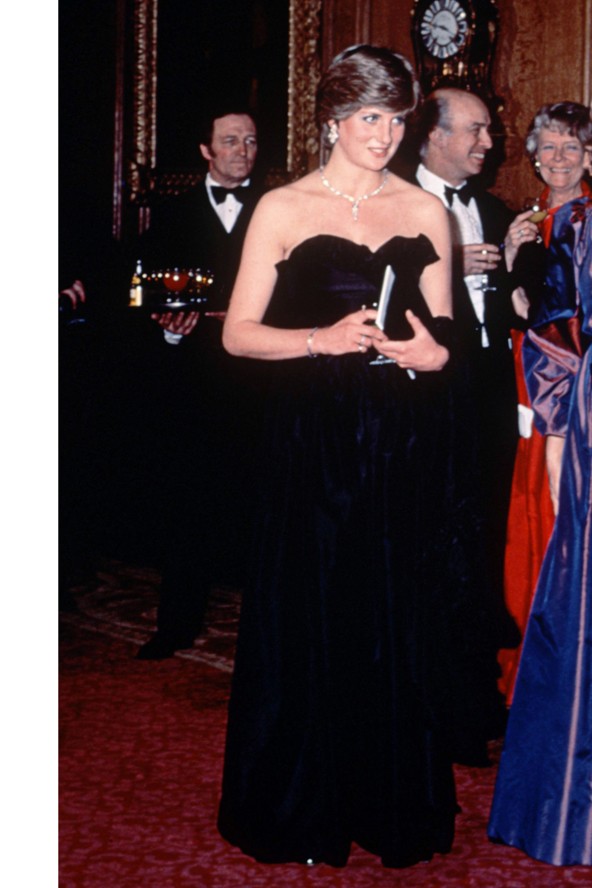 Diana hercegnő merész ruhája azonnal történelmet írt