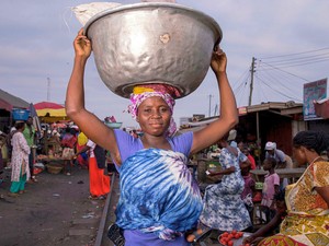 Kantamanto piac: a körforgásos gazdaság reménye és kihívásai Ghánában