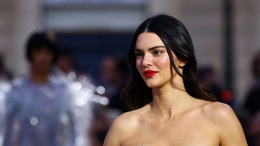 Kendall Jenner meztelenruhája és lovas bevonulása mindenkit lenyűgözött a Vogue World 2024-es showján