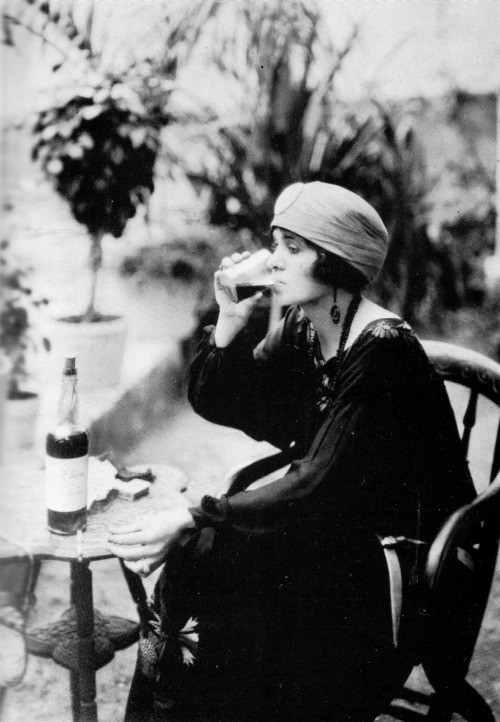 Ők voltak az elmúlt száz év leghíresebb női gengszterei