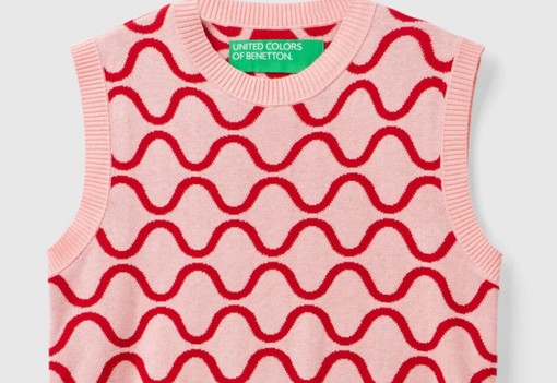 Berobbant az idei ősz legtrendibb ruhadarabja: így viseld a kötött mellényt