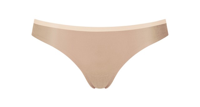 Lézervágott bugyi: testhezálló, vékony anyagú ruhák alá. SLOGGI 2999 Ft