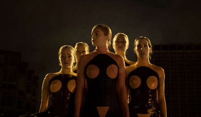 Így csajozz egy földönkívülivel