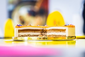 A Magyarország Cukormentes Tortája verseny történetében először gyermekzsűri is döntött: az 1-es típusú cukorbeteg gyerekek a 'Nyári ébredés' tortát választották különdíjasnak. A kezdeményezés része annak az edukációs programnak, amelyben bemutatkozott a világ első cukorbeteg Barbie babája is – az Egy Csepp Figyelem Alapítvány közreműködésével