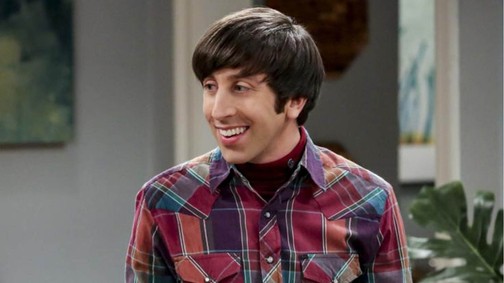 Emlékszel Howard Wolowitz-ra az Agymenőkből? Annyit változott, hogy első látásra rá sem ismertünk
