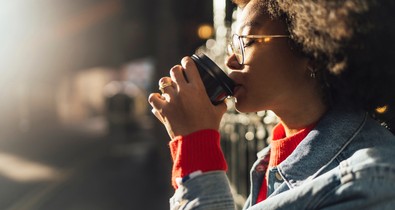 Ez történik a szemeddel, ha kávét iszol