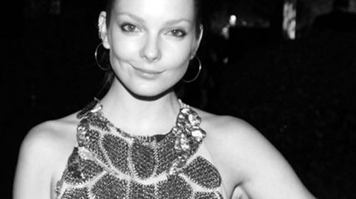 Újabb magyar topmodell Cannes-ban: Mihalik Enikő is felbukkant