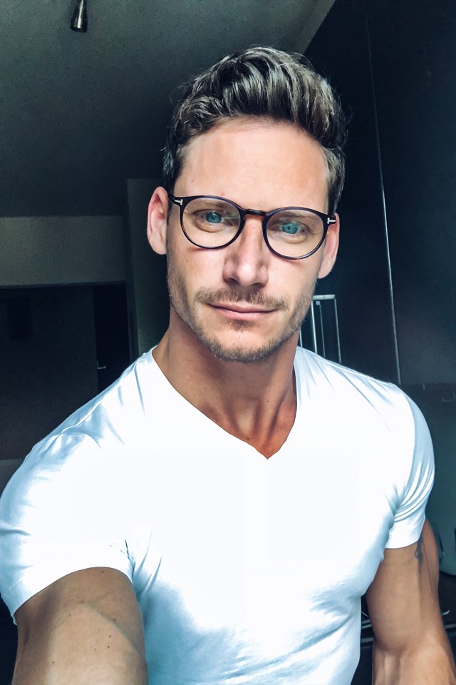 A coming out-om története