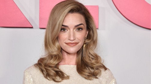 Te ráismersz? Így nézett ki a Ginny és Georgia színésznője, Brianne Howey az első vörös szőnyeges megjelenésekor