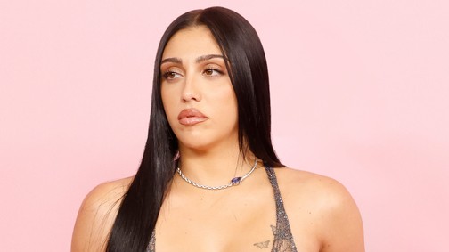 Madonna lánya gyakorlatilag pucéran ment a párizsi divathétre: Lourdes Leon mindezt olyan önbizalommal tette, hogy öröm nézni