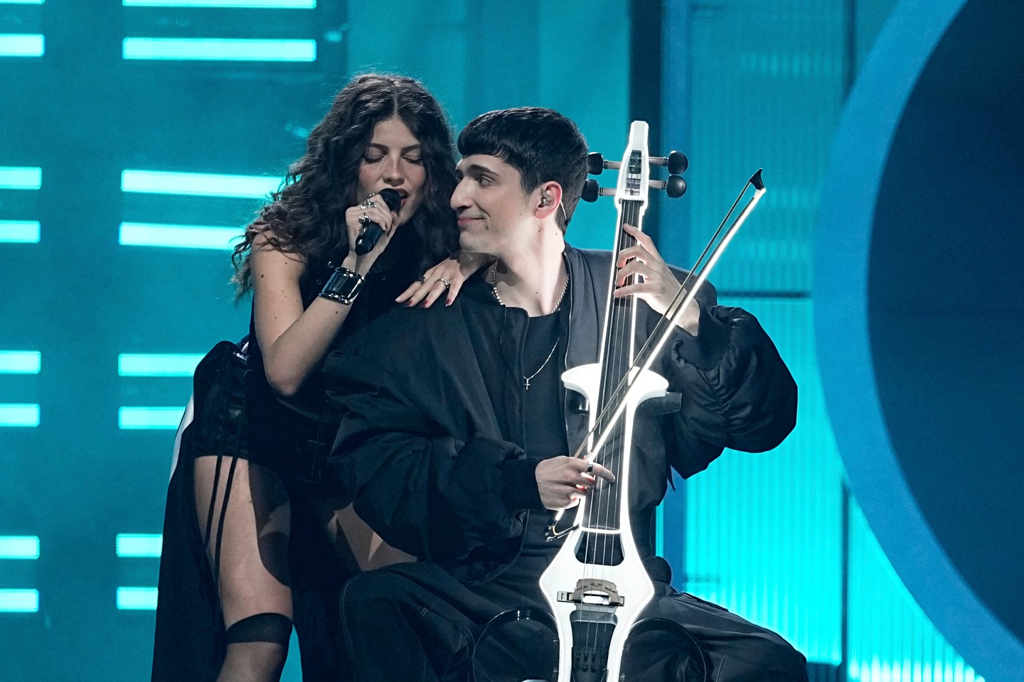 Le sem tagadhatnák, hogy testvérek!