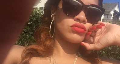 Ezt bikinifelsőnek? Rihanna igazi trendszetter