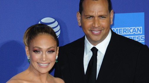 Jennifer Lopez sosem viselt még ennyire hercegnős ruhát a vörös szőnyegen