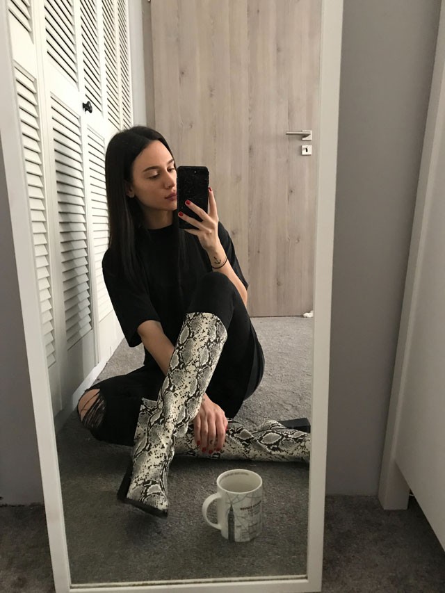 Lukovics Tamara csizmája olyan vagány, hogy azonnal ilyet akarunk