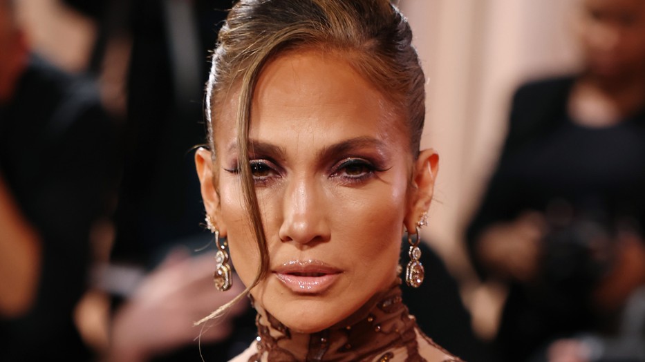 Jennifer Lopez a Golden Globe-gála afterpartijára is egy meglehetősen merész szettet választott