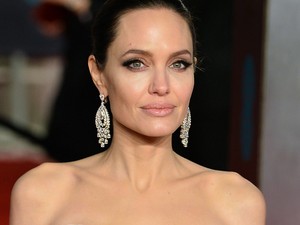 Olyan gyorsan felnőnek! Angelina Jolie ÖSSZES gyermeke egy képen