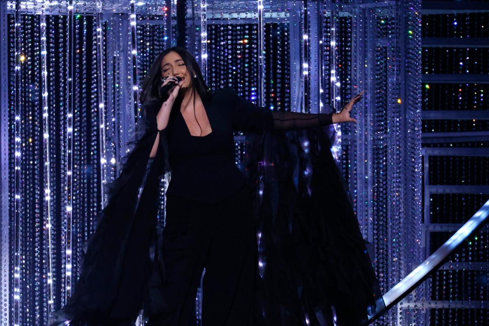 Yuval Raphael képviselte Izraelt az idei Eurovíziós Dalfesztivál döntőjében, ahol a második helyet sikerült megszereznie