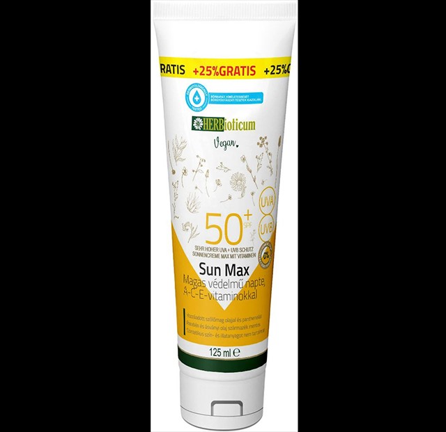 A legjobb napozótermék: HERBioticum Sun Max SPF50+ // Az UVA-szűrő és az UVB-szűrő kombinációja megvédi a bőröd a napégéstől és a napsugárzás okozta bőröregedéstől. Antioxidáns hatású, természetes szőlőmag olajat és vitaminokat tartalmaz. Nem tartalmaz szintetikus tartósítószert, illatanyagot, színezéket, állati eredetű- és ásványi olaj alapú összetevőket.