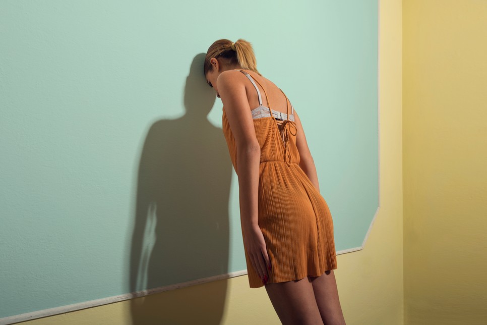 A szorongás a test természetes reakciója a stresszre, amely nyugtalanságot, megemelkedett szívritmust, valamint hiperventillációt, azaz szapora légzést eredményezhet.