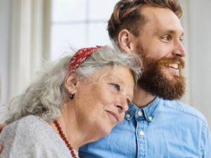 5 egyértelmű jel, hogy épp anyuci pici fiával ismerkedsz