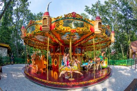 Népszerű körhinta a Familyparkban