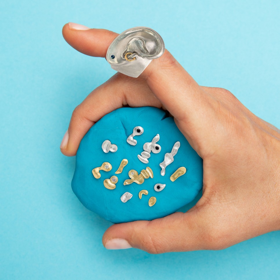 Dévényi Dalma divattervező most indította útjára a D'Alma ékszermárkát