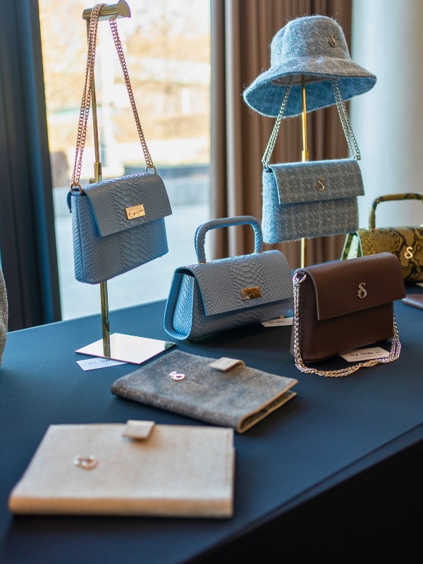 A naptárak készítésé mellett csodás Sophie by Chance táskák vásárlására is lehetőség nyílt