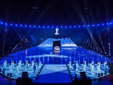 Ilyen gyönyörű volt Irina Shayk, Katie Holmes, Chiara Ferragni és Weisz Fanni az Intimissimi On Ice showján!