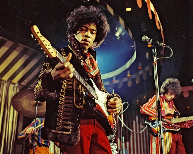 Jimi Hendrix legendás huszárkabátjában
