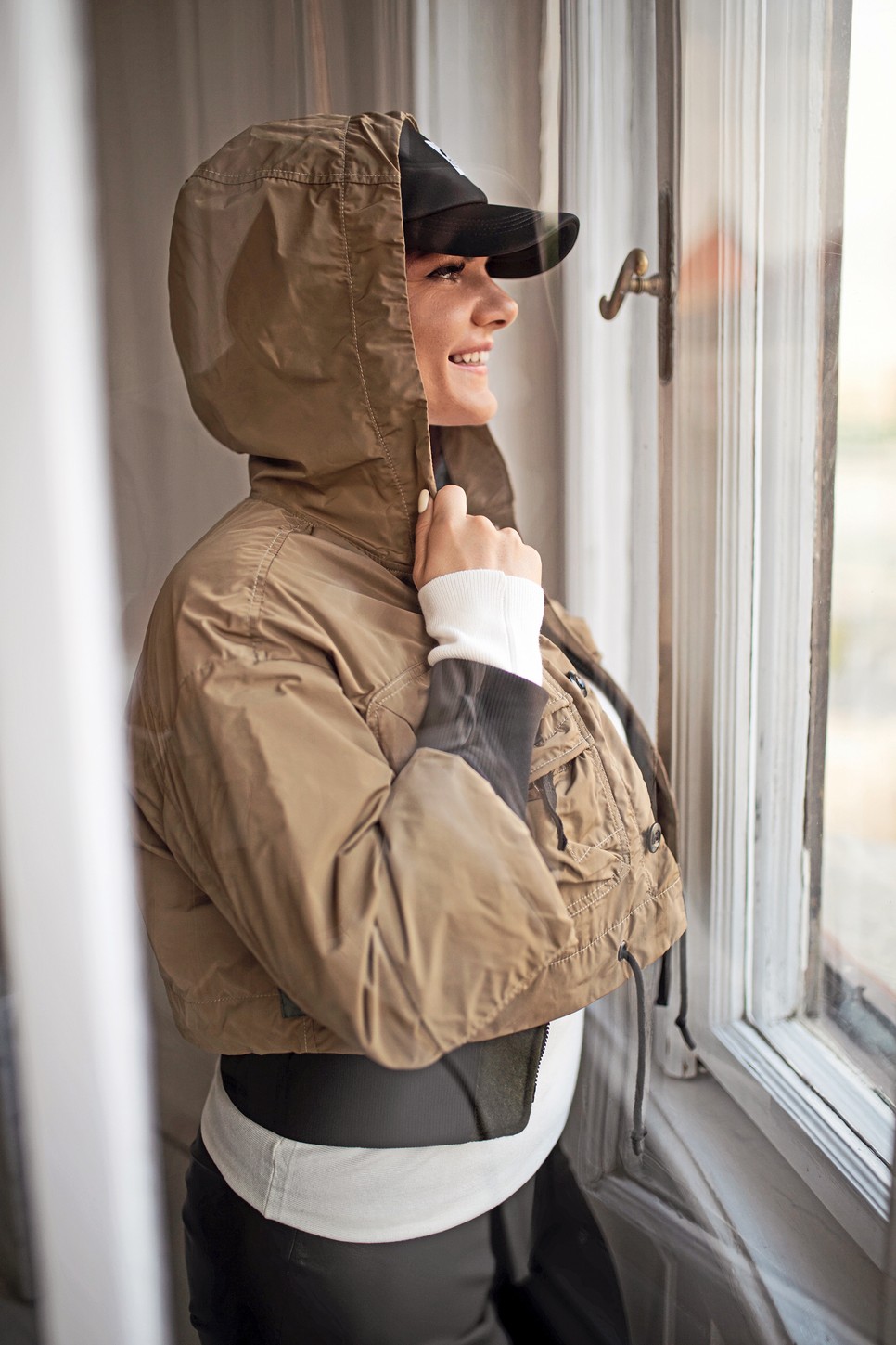 Kétrétegű minidzseki G-STAR RAW 96 900 Ft | Garbó RESERVED 5495 Ft | Vegánbőr nadrág BOSS – Van Graafvangraaf.com | Baseballsapka H & M 3495 Ft