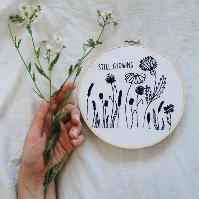 A magyar művész hímzéseivel meséli el, milyen a tökéletlenség - exkluzív interjú Palotás Ágival