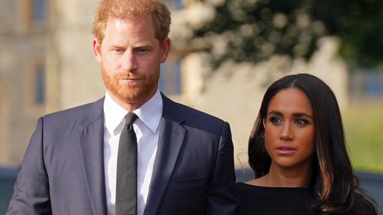 Kitálaltak a szomszédok: pokollá vált az életük Harry herceg és Meghan Markle miatt