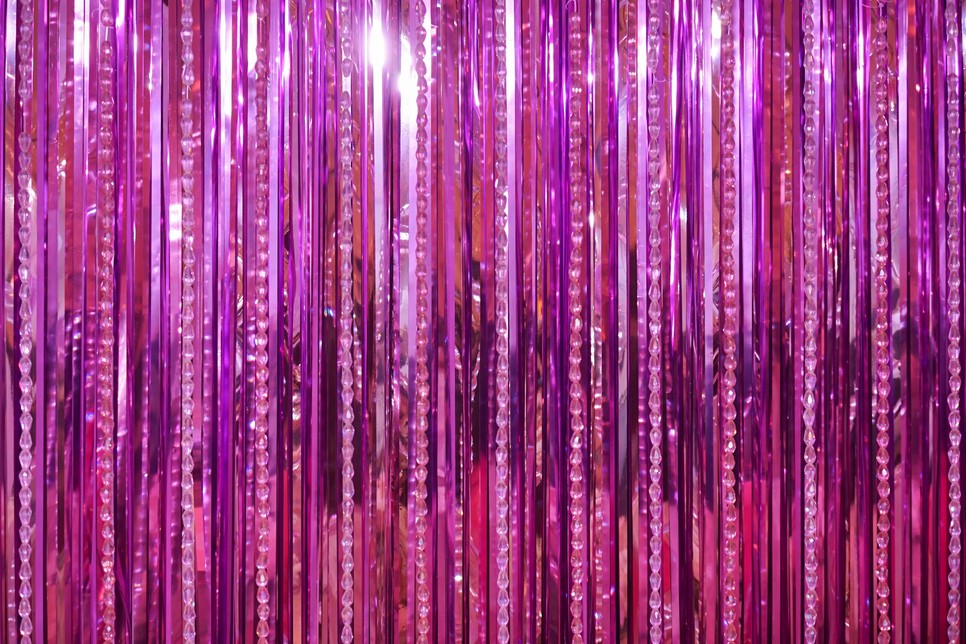 Minden figyelmet magára vonzz a metál rózsaszín