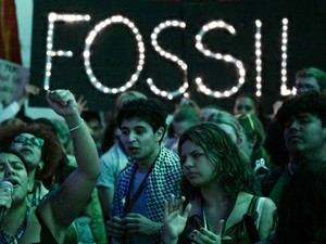 Lehet kritizálni a magánrepülővel a Cop28 klímakonferenciára érkezőket, csak nem használ nekünk