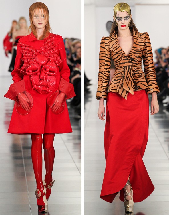 A Maison Margiela 2015 tavasz-nyári couture kollekciójában Galliano újra megcsillogtatta szaktudását és fantáziáját.