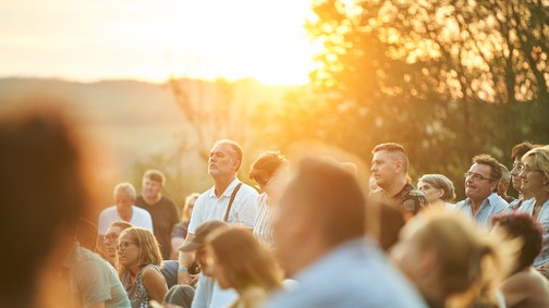 Rájátszás, Szabó Balázs Bandája, Analog Balaton, dödölle és grillázs - augusztusban ismét Margófeszt Szentgyörgyváron