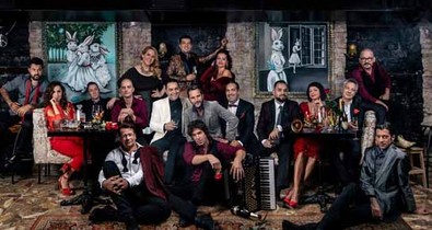 A nappalidból élvezheted a Budapest Bár szilveszteri és karácsonyi koncertjét!