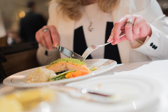 9 etikett-lecke, amit a királyi család tagjaitól tanulhatunk, pedig van, aki nem nemesi családból származik