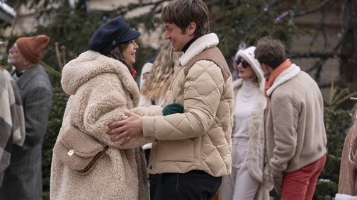 5 könnyed és romantikus sorozat, ha imádtad az Emily Párizsbant