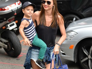 Miranda Kerr a huncut Flynnel vásárolgatott