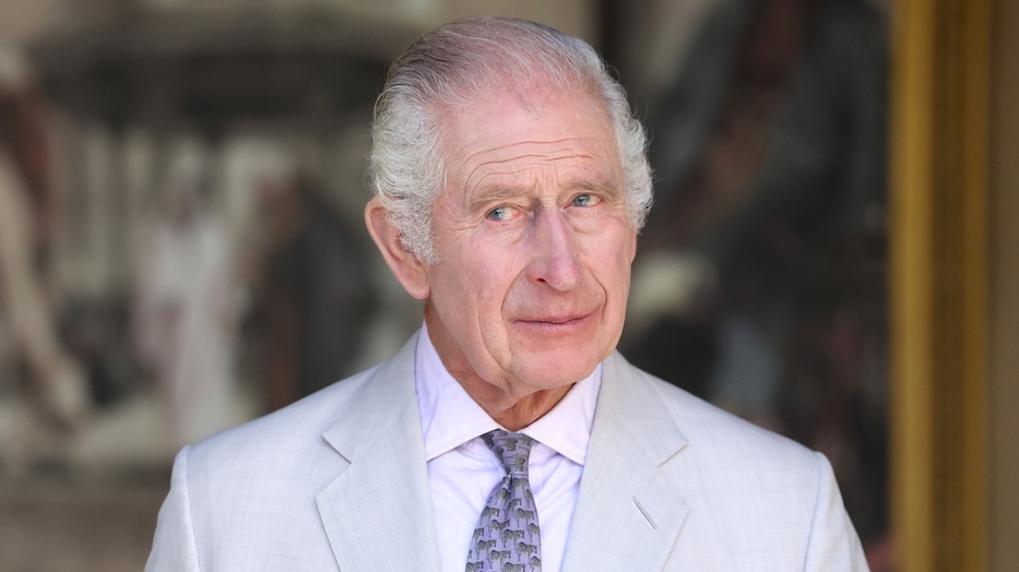 Féltik Károly király egészségét az alattvalók