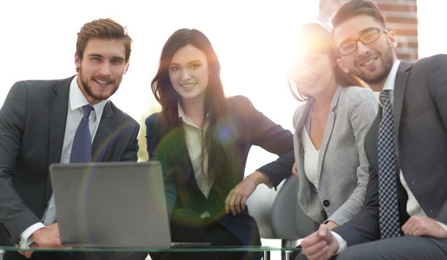 Országos kutatás indul a nők és a férfiak munkahelyi tapasztalatairól