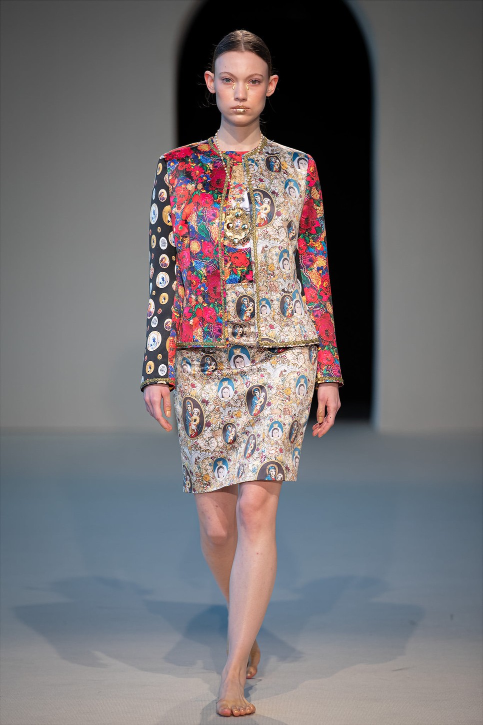 Szent Madonnák a Romani Design legújabb kollekciójában