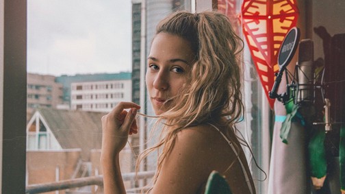 Így kerüli el Zsófi a téli depressziót, és szerez mindig új inspirációt