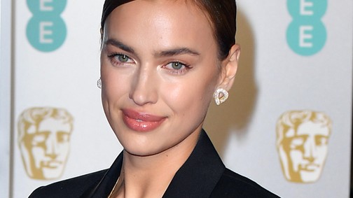Nocsak! Ki ez a titokzatos férfi Irina Shayk mellett?