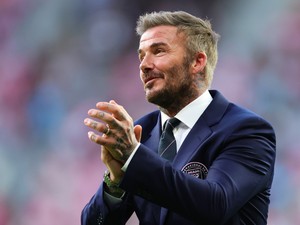 Hírességek lepték el Budapestet, David Beckham egy sorozatsztárral és egy zenei ikonnal szurkolt