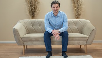 „Egy elhunyt fiú mondta az édesapjának, hogy üzenni fog neki” – Zsóri Péter látóval beszélgettünk