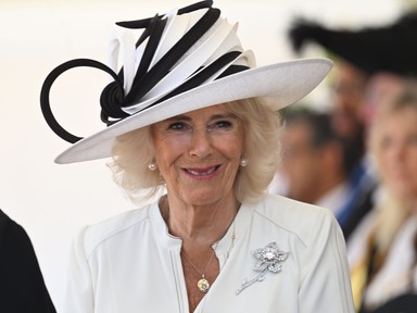 Csak ámulunk! Kamilla királyné még sosem volt ilyen gyönyörű