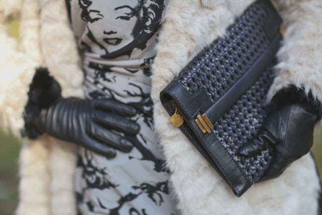 Pataki Szilvi valódi szőrme nélkül is dögös