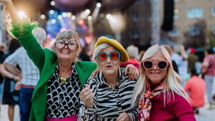 Hogyan építsünk mély baráti kapcsolatokat felnőttkorban? Pszichológus válaszol